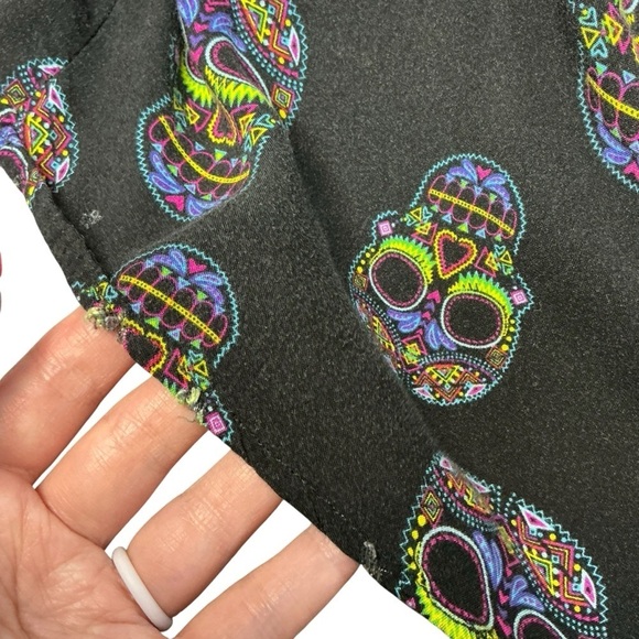 Torrid Black Skull Print Midi Dress Bowfront Challis Sundress Side Pockets Sz 2X - Picture 16 of 16